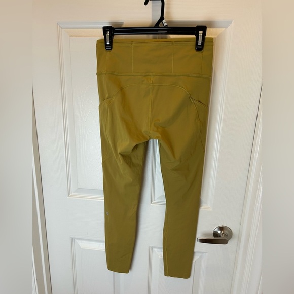 LULUEMON FAST AND  FREE HIGH RISE LEGGINGS SIZE 8 - Picture 6 of 12
